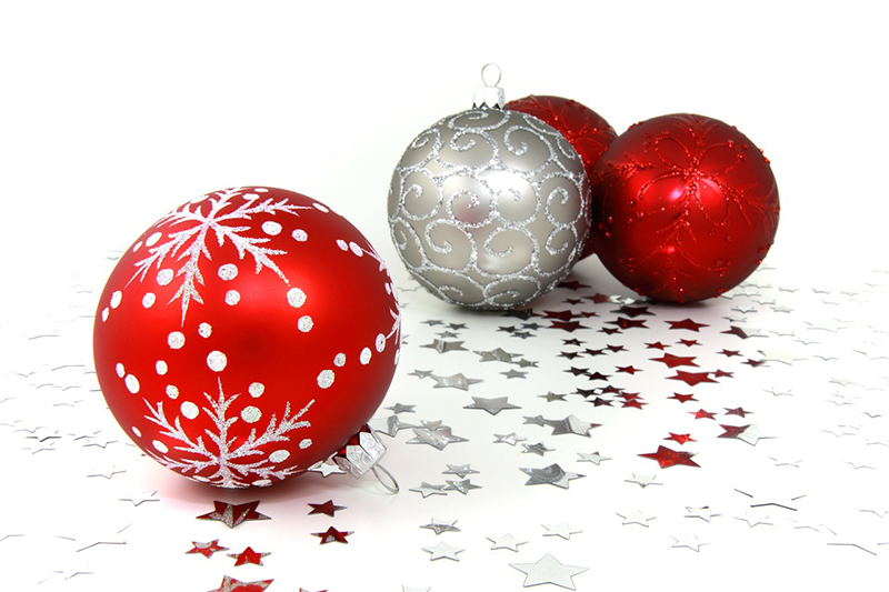 b2bcards corporate christmas eacrd ref:b2b-ecards-baubles-red-silver-425.jpg, Baubles, Red,Silver